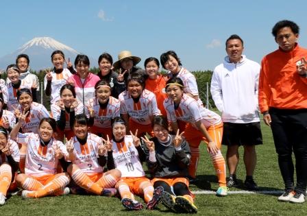 第48回 全員サッカーで今年こそインカレベスト8に 女子中学生選手の育成でもサポートしたい 学校法人 東邦学園